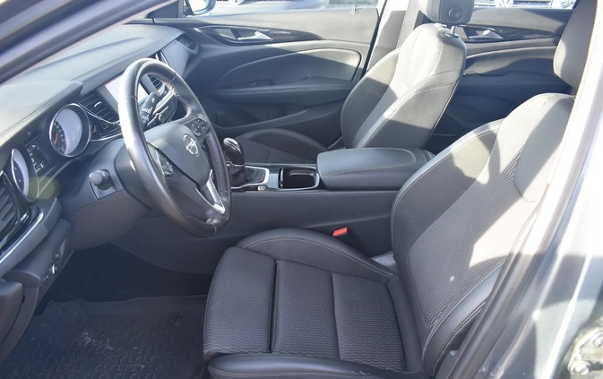 Opel Insignia cena 70800 przebieg: 72069, rok produkcji 2019 z Czarna Białostocka małe 254